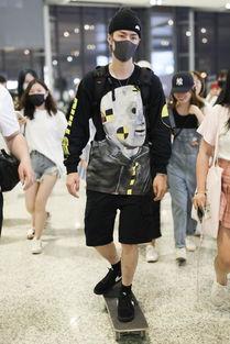 明星网红滑滑板图片高清,明星网红们的时尚运动瞬间
