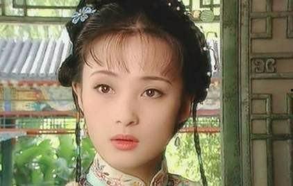 锥子脸明星网红是谁,揭秘当红锥子脸明星的蜕变之路